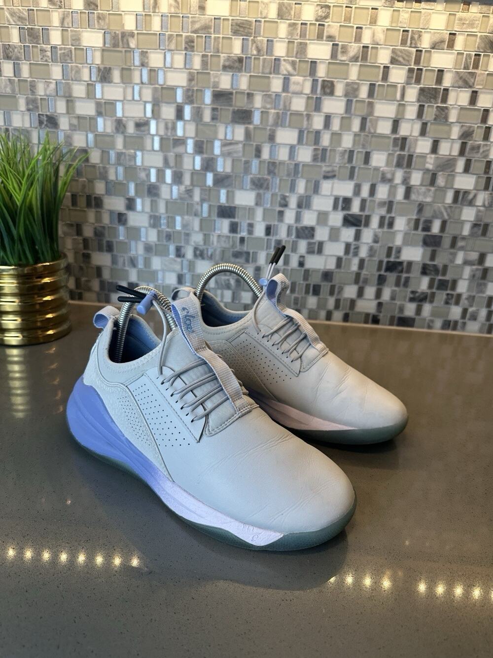 Clove Nursing Shoes Women’s US 8 White Purple Healthcare Comfort Sneakers